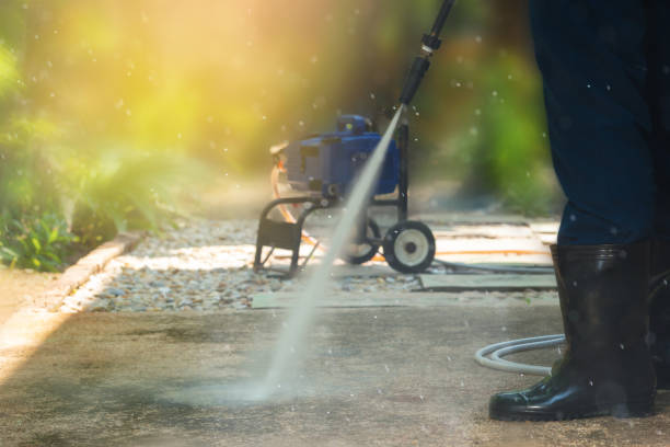 Best Gutter Cleaning and Brightening in Rinna, VA